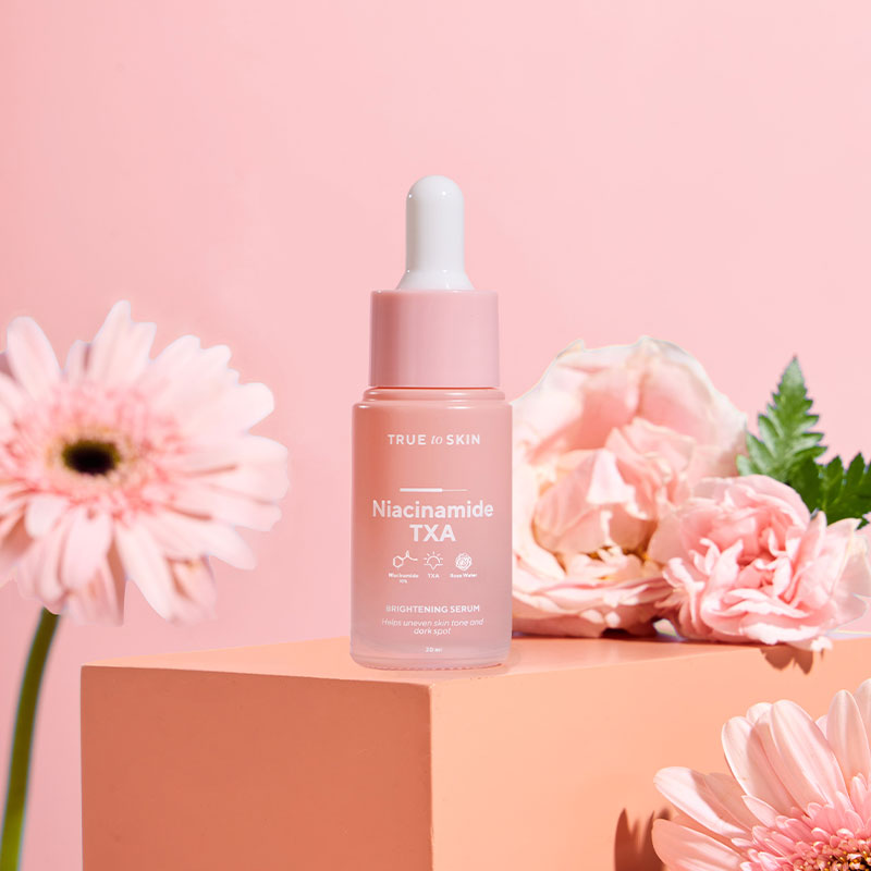 True to Skin Niacinamide TXA Brightening Serum